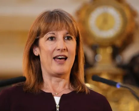UK Finance Minister Due to Appear Gambling Lobbyist's Function During Tax Review